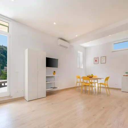 Szálloda Eleni Sorrento