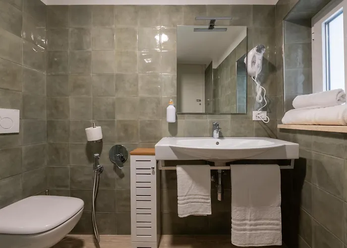 Hotel Eleni *